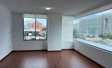 RENTO DEPARTAMENTO CON EXCELENTE VISTA Y UBICACION SECTOR COLEGIO LA CONDAMINE