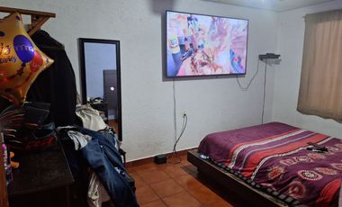 Casa en venta de 212 M² en zona tranquila de Iztapalapa, ideal para familia grande