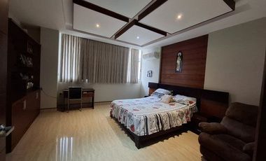 Venta Casa familiar en Urb. Portal del Río,Machala