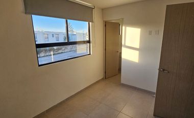 POZOS RENTA DE CASA EN PRIVADA PUERTA NATURA