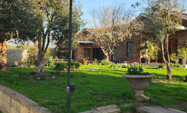Arriendo espectacular casa en Paradero 8 Camino Troncal San Pedro Quillota