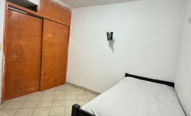 SE RENTA CASA MUY AMPLIA EN PASEOS DEL ALBA. PARA FAMILIA O EMPRESA