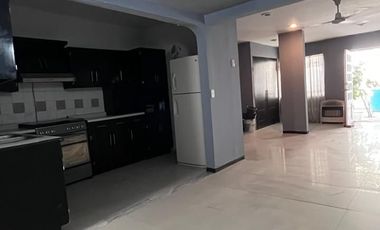 SE RENTA CASA MUY AMPLIA EN PASEOS DEL ALBA. PARA FAMILIA O EMPRESA