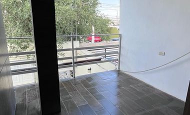 SE RENTA CASA MUY AMPLIA EN PASEOS DEL ALBA. PARA FAMILIA O EMPRESA