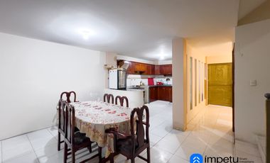 Casa en venta en sector el Rosal cerca de la Universidad nacional de Loja al sur de la ciudad de Loja