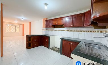 Casa en venta en sector el Rosal cerca de la Universidad nacional de Loja al sur de la ciudad de Loja