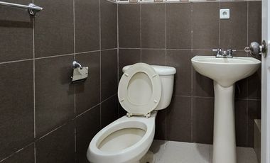 Casa en venta en sector La banda cerca de la importadora tomebamba al norte de la ciudad de Loja