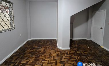 Casa en venta en sector La banda cerca de la importadora tomebamba al norte de la ciudad de Loja