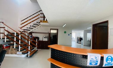 Casa en Renta Amueblada y acondicionada para uso exclusivo de Oficina sobre Av. Sierra Leona.