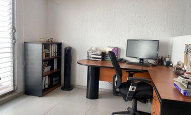 Casa en Renta Amueblada y acondicionada para uso exclusivo de Oficina sobre Av. Sierra Leona.
