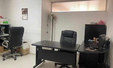 Casa en Renta Amueblada y acondicionada para uso exclusivo de Oficina sobre Av. Sierra Leona.