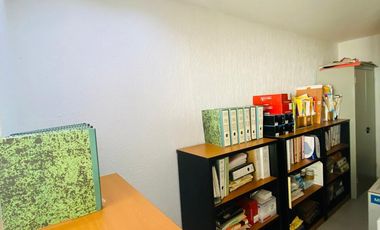 Casa en Renta Amueblada y acondicionada para uso exclusivo de Oficina sobre Av. Sierra Leona.