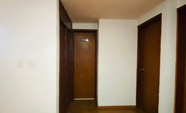 Casa en Renta Amueblada y acondicionada para uso exclusivo de Oficina sobre Av. Sierra Leona.