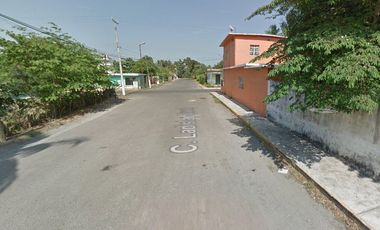 Casa en venta en Av Ursulo Galvan, Salmoral, Veracruz  G D