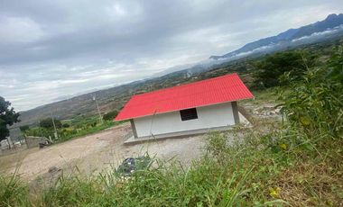 casa en venta a estrenar con amplio terreno en venta en YUNGUILLA Santa Isabel