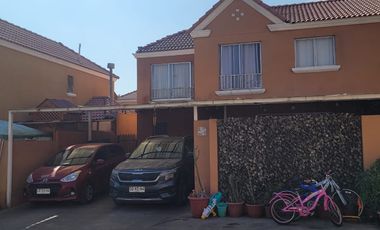 Cómoda casa en venta, cercana a Avenida Pedro Aguirre Cerda