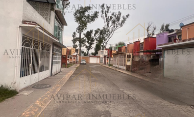 CASA EN VENTA EN ESTADO DE MEXICO, FRACC. PASEOS DE TULTEPEC. (206)