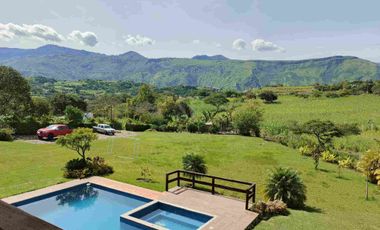 Tu refugio ideal en el Valle de Yunguilla