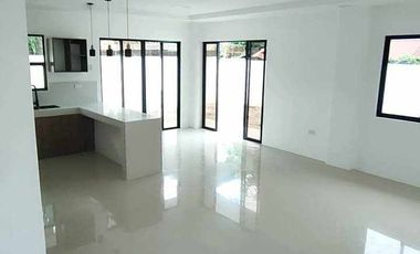 FOR SALE! 2Storey Modern House and Lot in Brgy Villamonte Bacolod City-AP