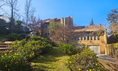Gran Casa Santa María de Manquehue Alto
