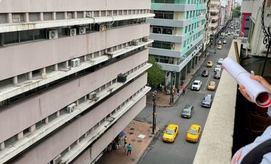 HERMOSO DEPARTAMENTO EN LA 9 DE OCTUBRE GUAYAQUIL
