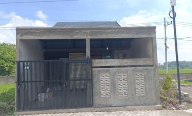 RUMAH MADIUN KOTA FASILITAS TWP AU