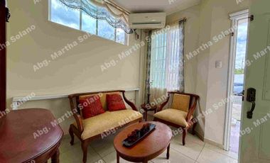 ARRIENDO MINI SUITE con A/C y parqueadero independiente