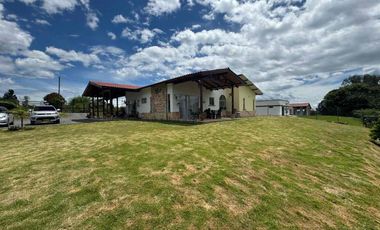 DISEÑO, NATURALEZA Y CONFORT EN UN SOLO LUGAR