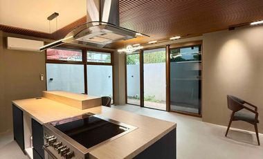 VERDANA HOMES MAMPLASAN Brand New 3-Storey Modern & Asian Contemporary House FOR RENT!