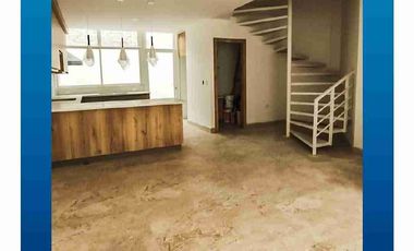 CASA EN VENTA . 3 DORMITORIOS Y ESTUDIO. APLICA CREDITO VIP