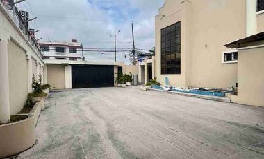 VENDO O ALQUILO PROPIEDAD EN LA GARZOTA - SECTOR ALTAMENTE COMERCIAL