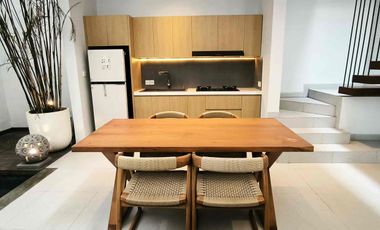 Modern Minimalist and Strategic Leashold Villa Kerobokan 
Gunung Tangkuban Bali