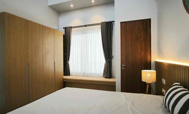 Modern Minimalist and Strategic Leashold Villa Kerobokan 
Gunung Tangkuban Bali