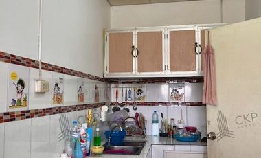 Single floor high townhouse, near Rojana Industrial Estate, Ayutthaya, near many shopping malls, convenient transportation.