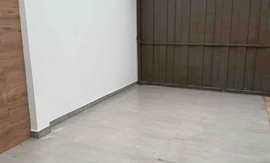 urdesa alquiló casa de LUJO por estrenar