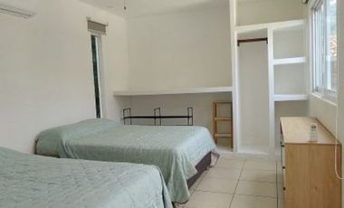 C112 Venta de Casa 3 recamaras piscina Residencial I en Ixtapa