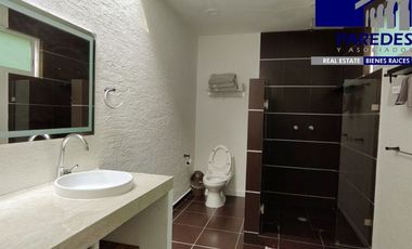 C112 Venta de Casa 3 recamaras piscina Residencial I en Ixtapa