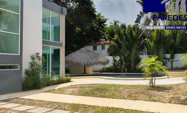 C112 Venta de Casa 3 recamaras piscina Residencial I en Ixtapa