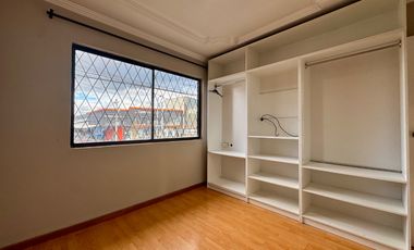 CASA ubicada en la Av. de las Américas EN RENTA sector diario EL Mercurio