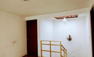 RENTA CASA CON USO DE OFICINAS ADMINISTRATIVAS, Altamira, Colonia Miravalle, Alcaldía Benito Juárez, CDMX.