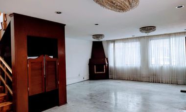 RENTA CASA CON USO DE OFICINAS ADMINISTRATIVAS, Altamira, Colonia Miravalle, Alcaldía Benito Juárez, CDMX.