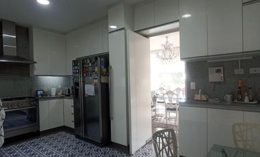 Bello Flat 2do Piso *240 M²*, Rodeado de Parques Chacarilla - Surco