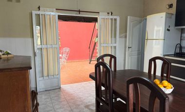 Lino Churruarín, zona Provincias Unidas y Artigas - Casa en Venta