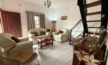 Lino Churruarín, zona Provincias Unidas y Artigas - Casa en Venta