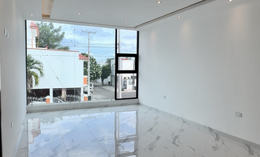 Casa en Venta Fraccionamiento La Campiña, Residencial Viñedos Privada La Rioja, Culiacan, Sinaloa.