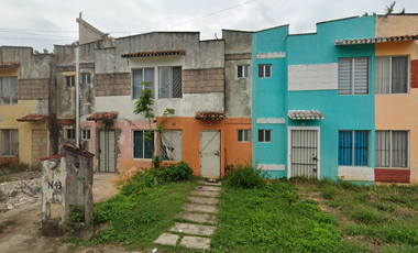 CASA EN CALLE PLAYA PUNTA PUNTILLAS, RESIDENCIAL LAS OLAS, COSOLEACAQUE, VERACRUZ, MÉXICO. ¡NO CRÉDITOS!