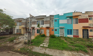 CASA EN CALLE PLAYA PUNTA PUNTILLAS, RESIDENCIAL LAS OLAS, COSOLEACAQUE, VERACRUZ, MÉXICO. ¡NO CRÉDITOS!