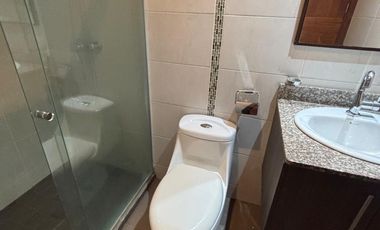 Rento departamento de tres dormitorios sector Carolina