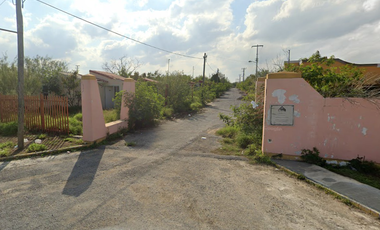 CASA EN   AV. DEL CANTARO NUM 118 L-10, MZA-1, VILLAS DEL CANTARO,CD MIER, TAMAULIPAS.