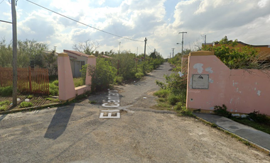 CASA EN   AV. DEL CANTARO NUM 118 L-10, MZA-1, VILLAS DEL CANTARO,CD MIER, TAMAULIPAS.